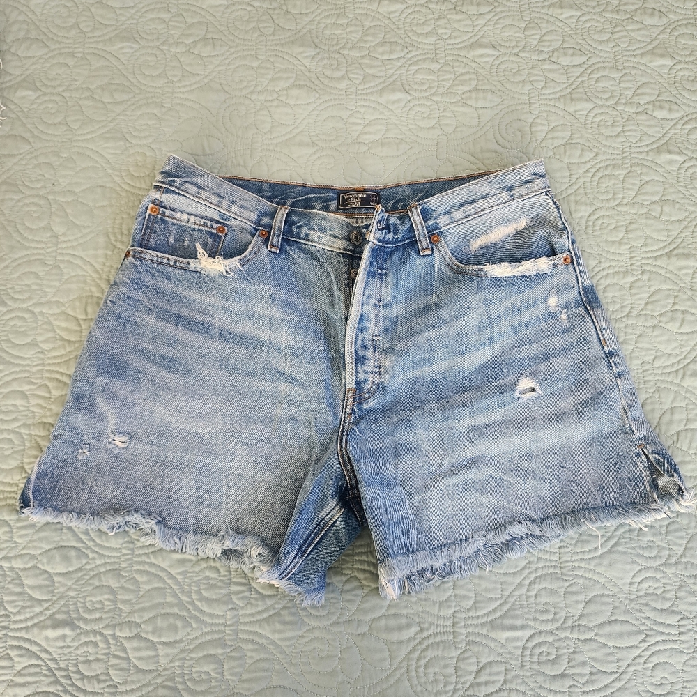Abercrombie & Fitch - 4" Shorts